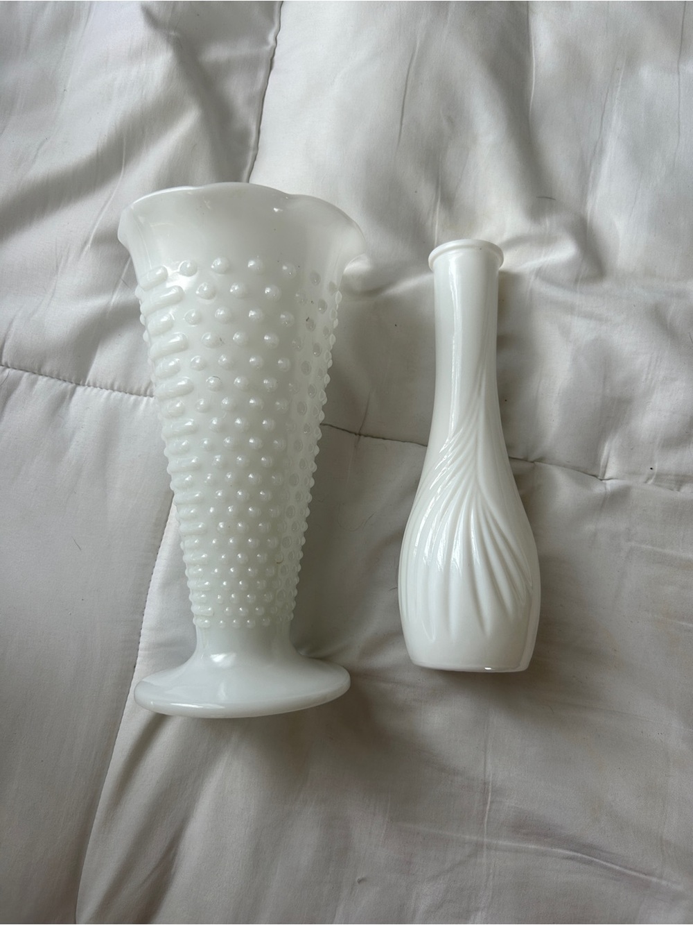 Elegant White Milk Glass Vase - Textured & Smooth Styles